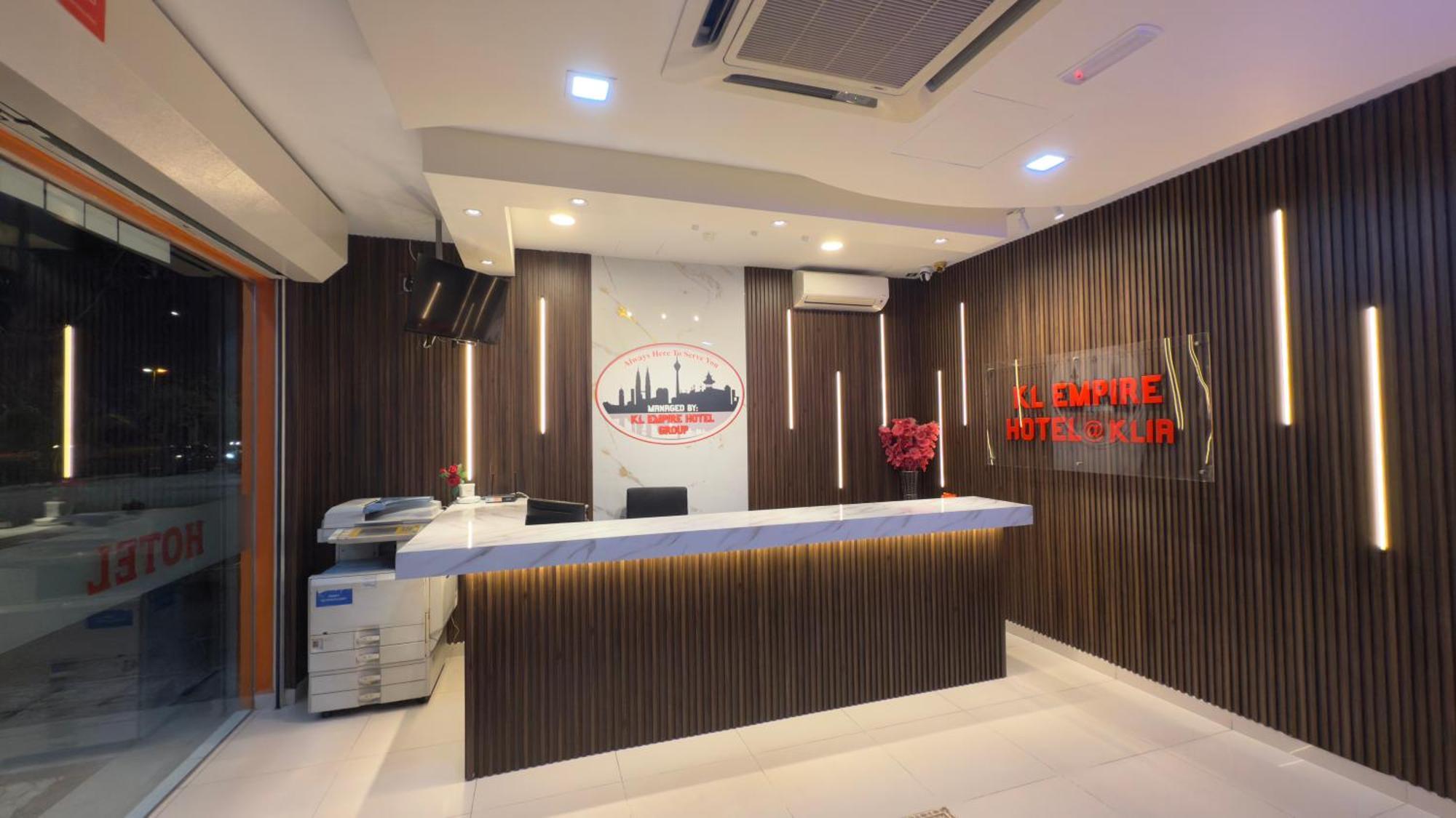 Kl Empire Hotel Klia, Formerly Known As Adiff Palace Klia Sepang Exterior foto