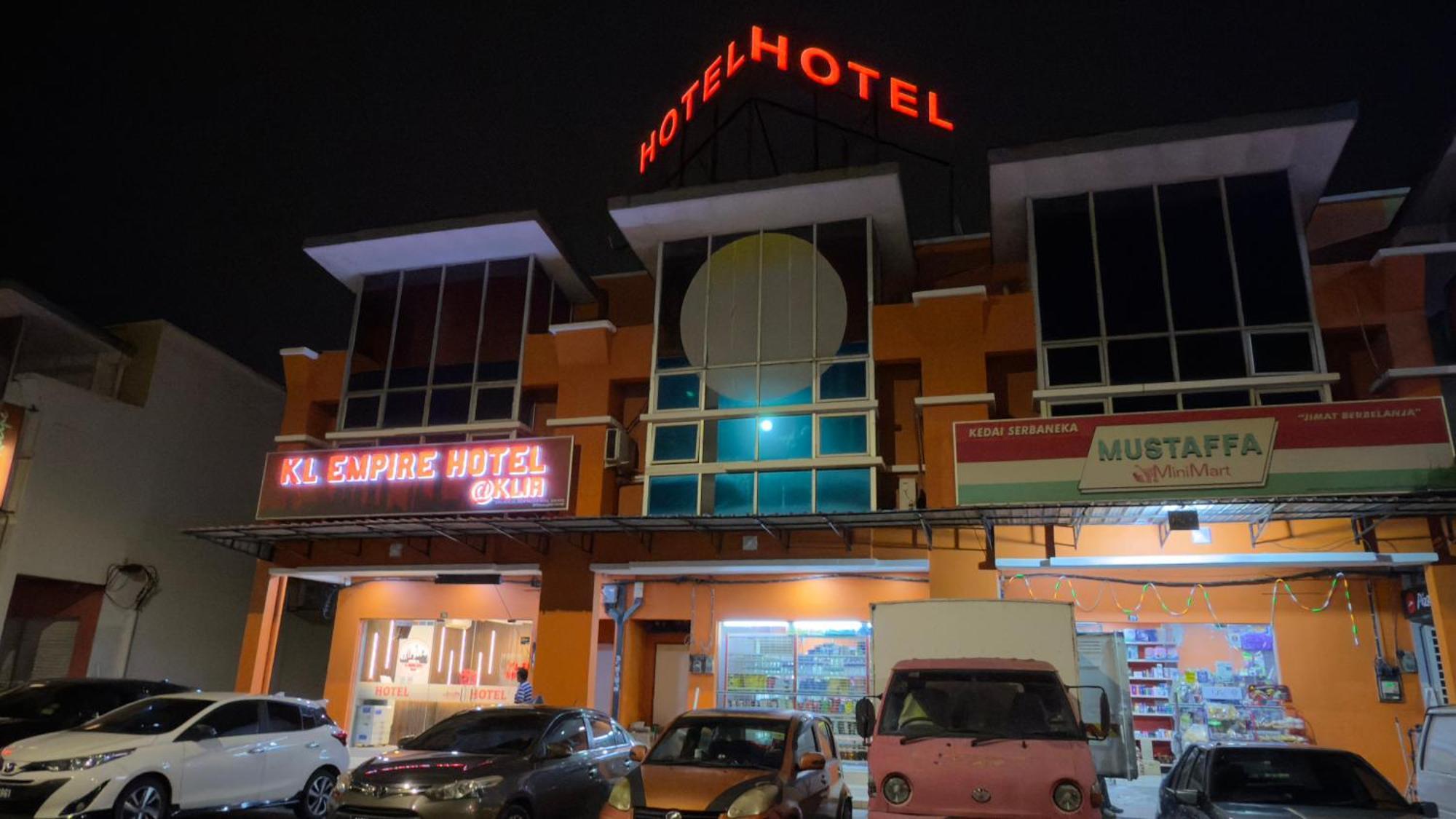 Kl Empire Hotel Klia, Formerly Known As Adiff Palace Klia Sepang Exterior foto